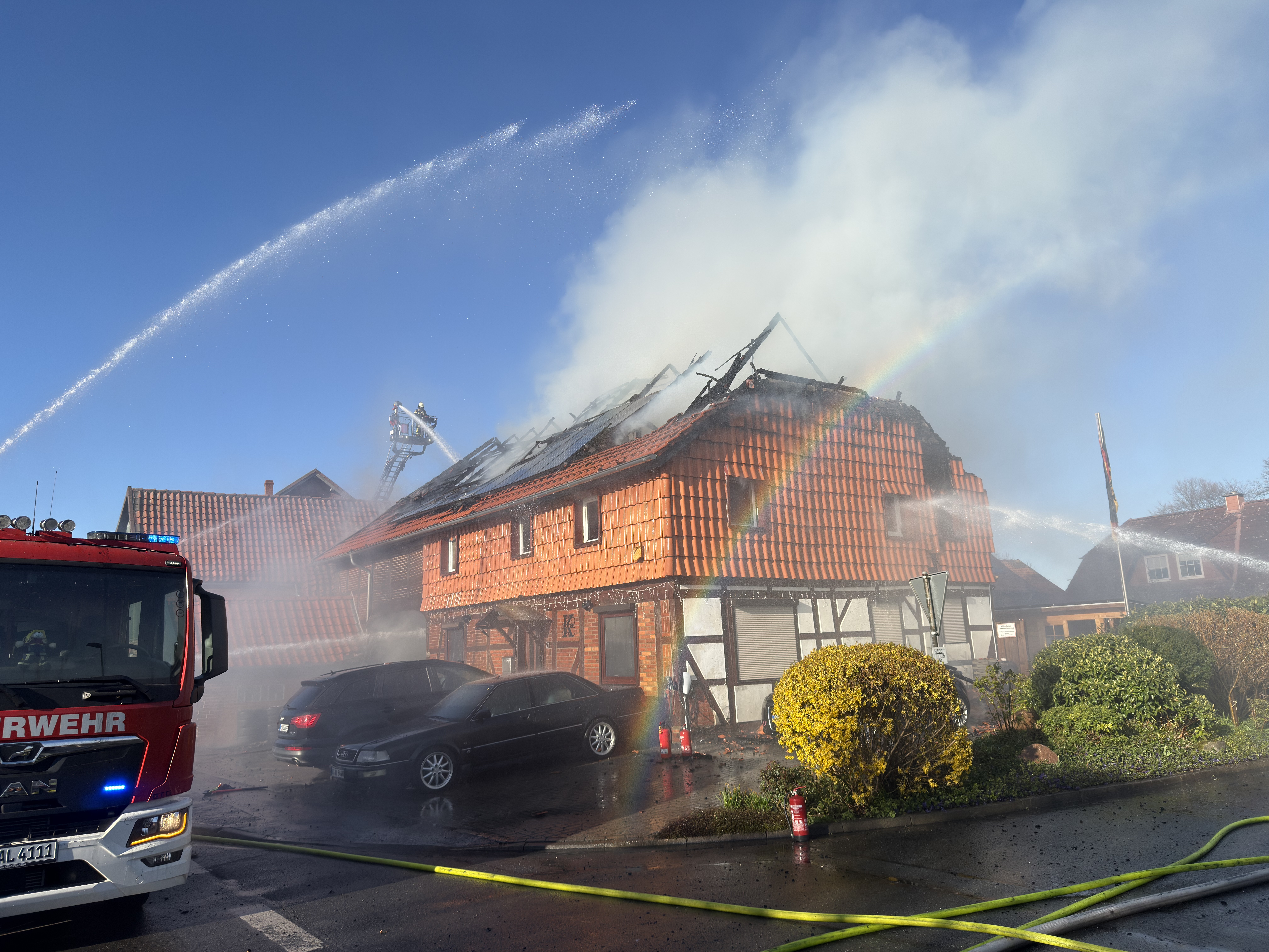 Einsatzbild FW Algermissen, hier: Wohnhausbrand